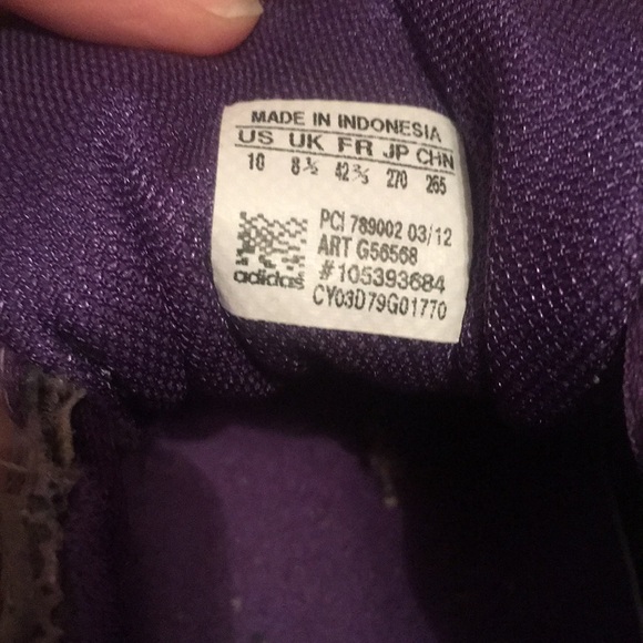 Adidas tennis shoes - Picture 5 of 5